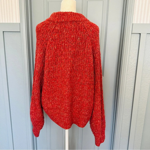 Universal Thread Women’s Chunky Knit Red Crew Neck Sweater - Picture 7 of 9